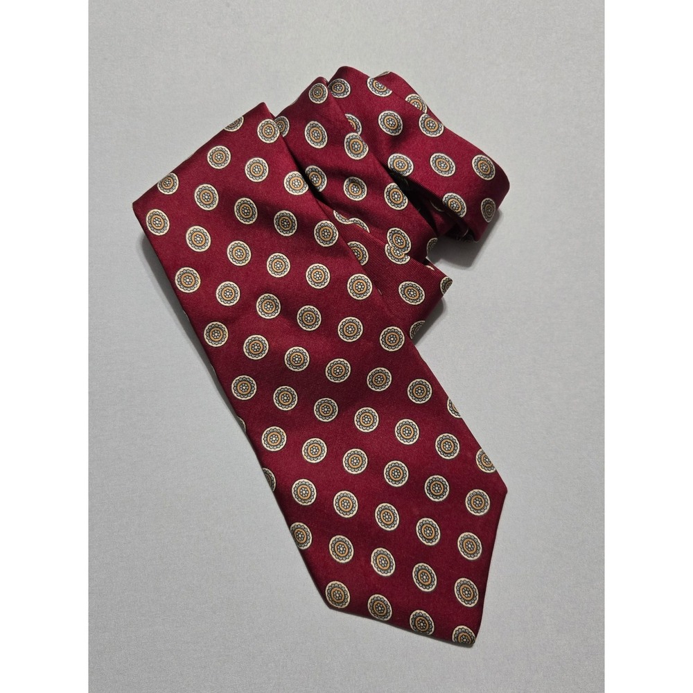 Mario Valentino Necktie Italian Silk USA Medallion Geometric Burgundy 3.75x58